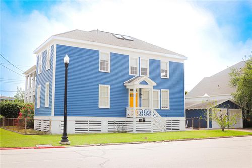 up-1101 Church St, Galveston, TX, 77550-5061 | Card Image