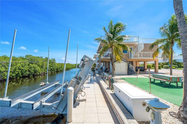 127 - 127 S Layton Dr, House other with 3 bedrooms, 2 bathrooms and null parking in Long Key FL | Image 7
