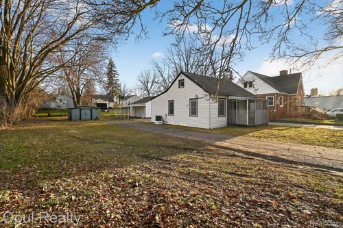 522 E Cavanaugh Rd, Lansing, MI, 48910-5422 | Card Image