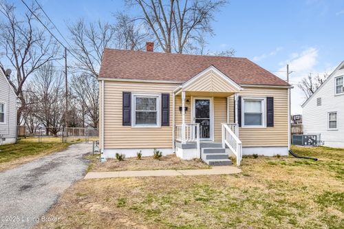 110 Mills Dr, Louisville, KY, 40216-1512 | Card Image