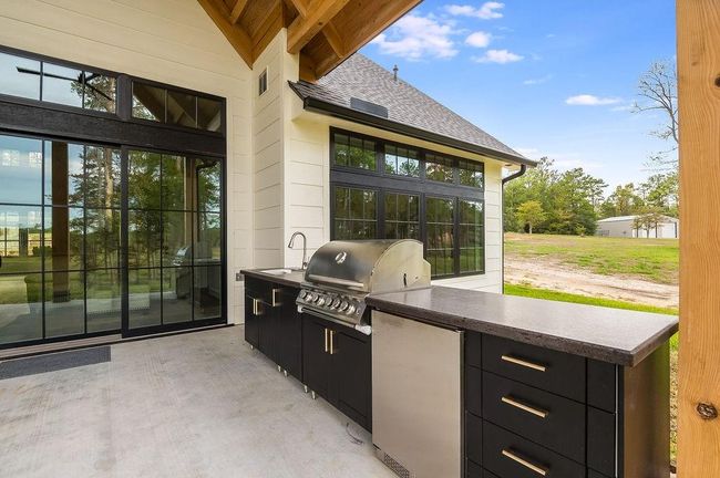 285 Coves Loop, House other with 6 bedrooms, 4 bathrooms and null parking in Brookeland TX | Image 39