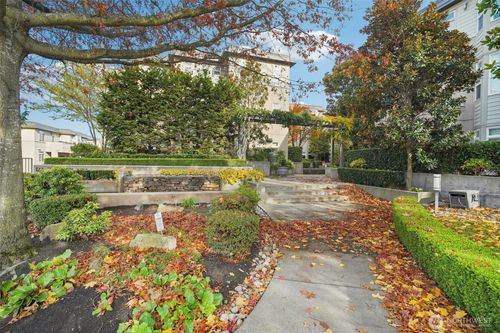 apt-208e-122 State St S, Kirkland, WA, 98033-6607 | Card Image