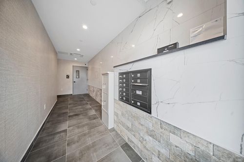 2a-46 Vernon Blvd, Long Island City, NY, 11101-5089 | Card Image