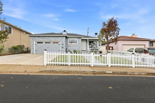 316 Wildwood Dr, South San Francisco, CA, 94080-5822 | Card Image