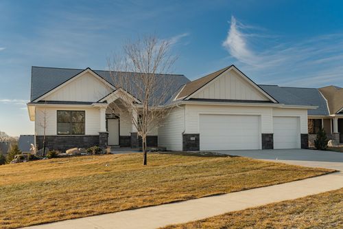 2656 Bentley Dr Sw, Rochester, MN, 55902-2890 | Card Image