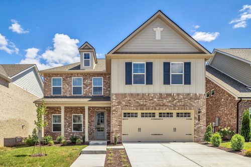 460 Triple Crown Cir, Gallatin, TN, 37066-2587 | Card Image