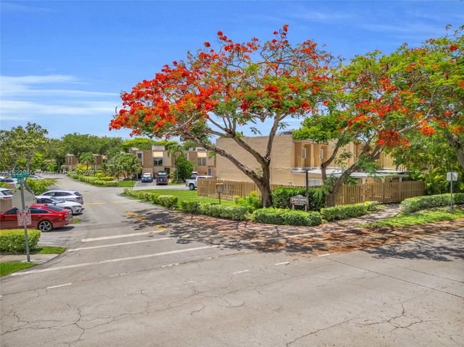 6728 Sw 140 Th Ct, Townhouse with 3 bedrooms, 3 bathrooms and null parking in Miami FL | Image 28