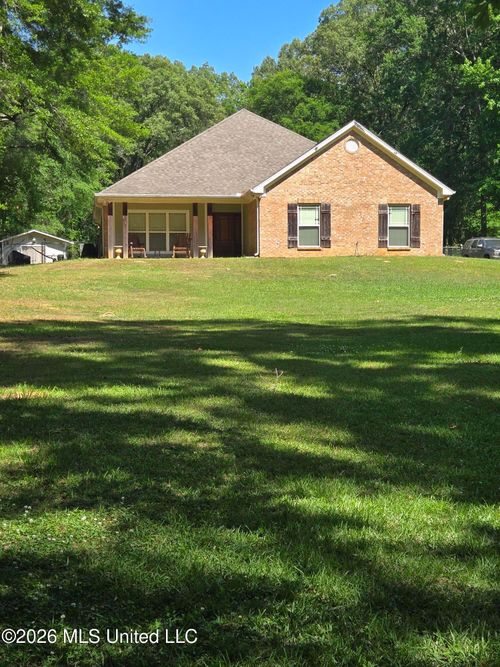 8300 Springridge Rd, Terry, MS, 39170-9295 | Card Image