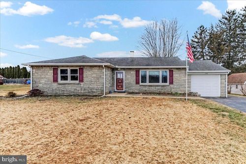 172 Hilltop Dr, COCHRANVILLE, PA, 19330-1024 | Card Image