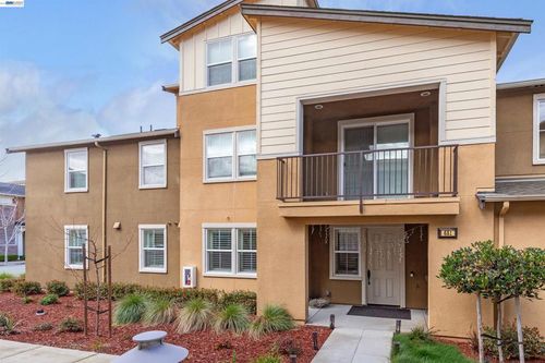 651 Elderberry Dr, Milpitas, CA, 95035-7987 | Card Image