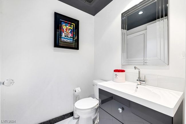 UNIT-3409 - 2700 Las Vegas Blvd S, Condo with 2 bedrooms, 3 bathrooms and null parking in Las Vegas NV | Image 25