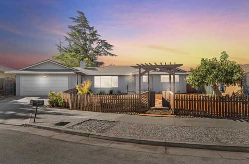 1361 Westward Dr, Hollister, CA, 95023 | Card Image