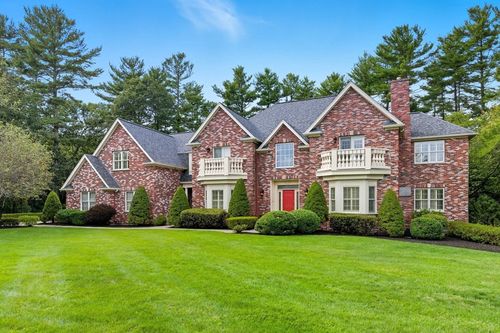 3 Warren Dr, Middleton, MA, 01949-1429 | Card Image