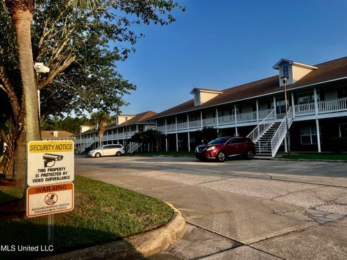 5080 Gautier Vancleave Rd, Gautier, MS, 39553-4827 | Card Image