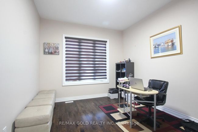 14 Ladbrook Cres, House other with 7 bedrooms, 5 bathrooms and 4 parking in Brampton ON | Image 14