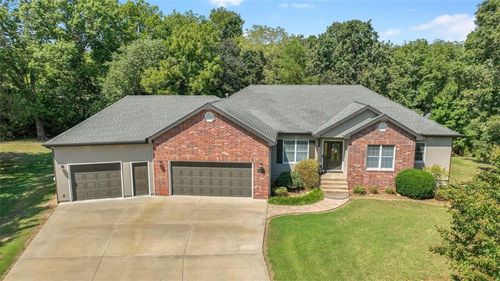 18352 S 1453 Rd, Nevada, MO, 64772-7820 | Card Image