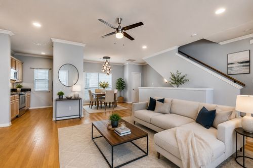 b5-2407 Stutz Dr, Dallas, TX, 75235-6513 | Card Image
