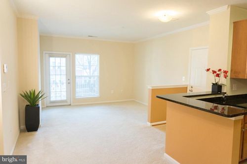 apt-204-1516 N Point Dr, RESTON, VA, 20194-2129 | Card Image