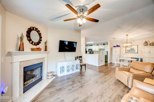 202-1209 Winter Springs Ct, Louisville, KY, 40243-2916 | Card Image