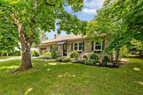 16 Sheldon Ave, Easthampton, MA, 01027-1951 | Card Image