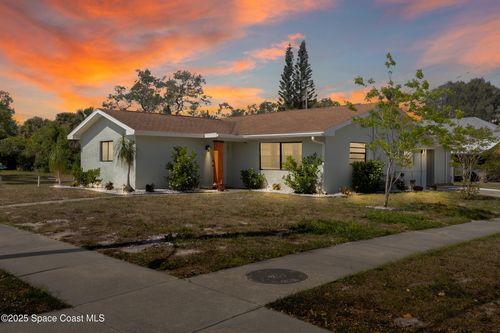 1810 Oak St, Melbourne, FL, 32901-4563 | Card Image