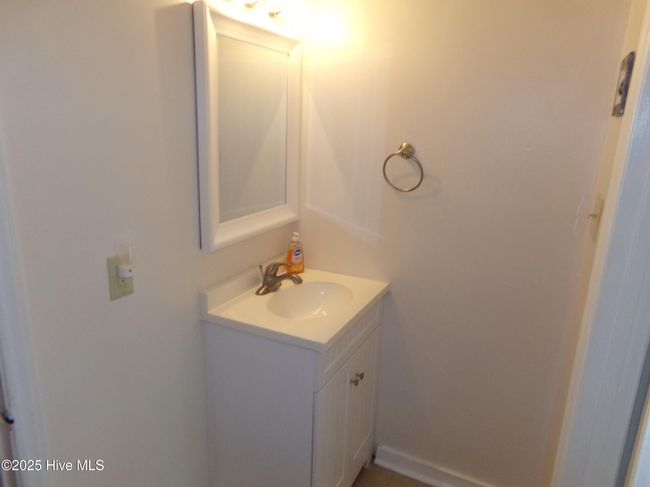 28 Donnell Ave, Townhouse with 3 bedrooms, 3 bathrooms and null parking in Havelock NC | Image 10