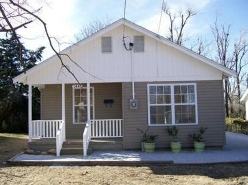 2445 N Weller Avenue, Springfield, MO, 65803 | Card Image