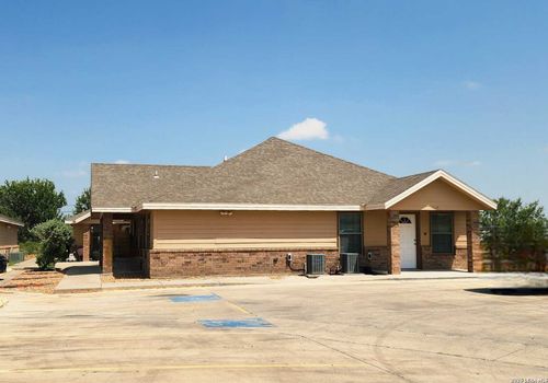 1115 Elia Santos, Eagle Pass, TX, 78852-3252 | Card Image
