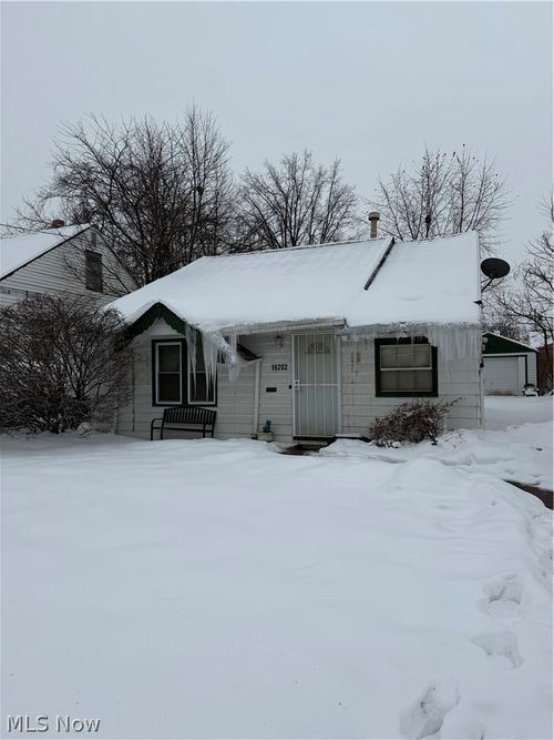 16202 Harvard Ave, Cleveland, OH, 44128-2056 | Card Image