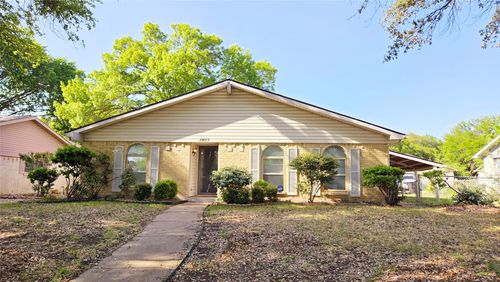 1413 Yellowstone Dr, Plano, TX, 75023-7227 | Card Image