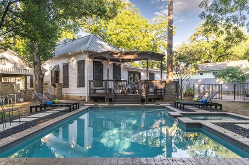 203 Leland St, Austin, TX, 78704-4330 | Card Image