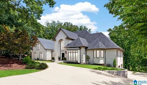 2120 Southwinds Cir, HOOVER, AL, 35244-3298 | Card Image