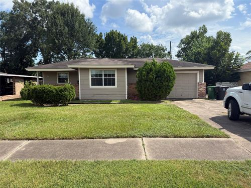 758 Arvana St, Houston, TX, 77034-2016 | Card Image