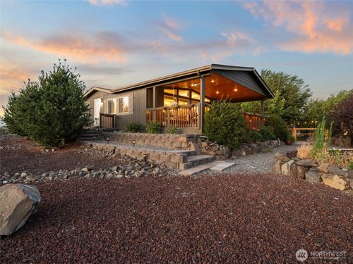 207 Green Laurel Pl Sw, Mattawa, WA, 99349-1976 | Card Image