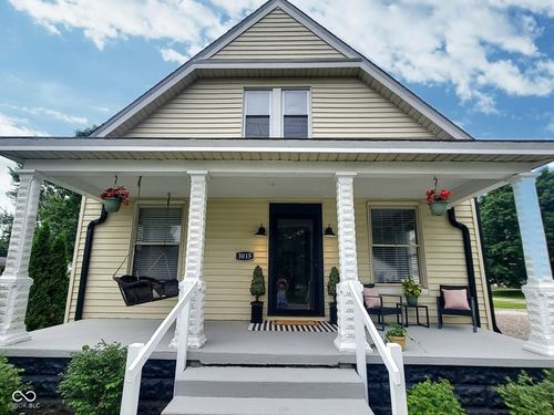 3015 Mckinley Ave, Columbus, IN, 47201-6615 | Card Image