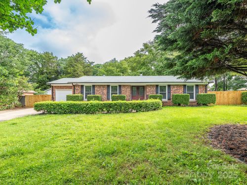 7416 Quail Ridge Dr, Charlotte, NC, 28226-8221 | Card Image