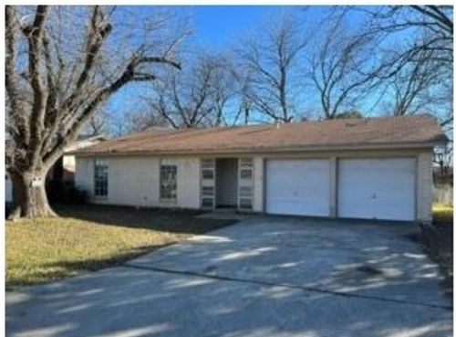 3418 Hummingbird Ln, Denton, TX, 76209-4835 | Card Image