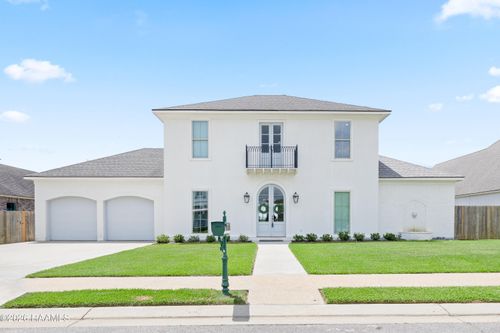 1044 The Lake Dr, Broussard, LA, 70518-6189 | Card Image