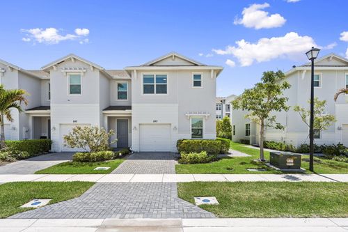 840 Se Grovebush Ln, Port St Lucie, FL, 34984-6691 | Card Image