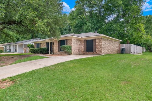 9000 Lone Oak Dr, Shreveport, LA, 71118-2442 | Card Image