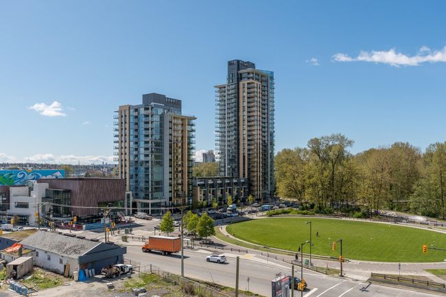 612 - 1500 Fern Street, Condo with 2 bedrooms, 2 bathrooms and 1 parking in North Vancouver BC | Image 33