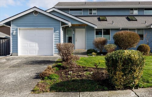 1-150 Ne Nunan Loop, Oak Harbor, WA, 98277-5052 | Card Image