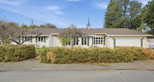 915 Berry Ave, Los Altos, CA, 94024-5532 | Card Image