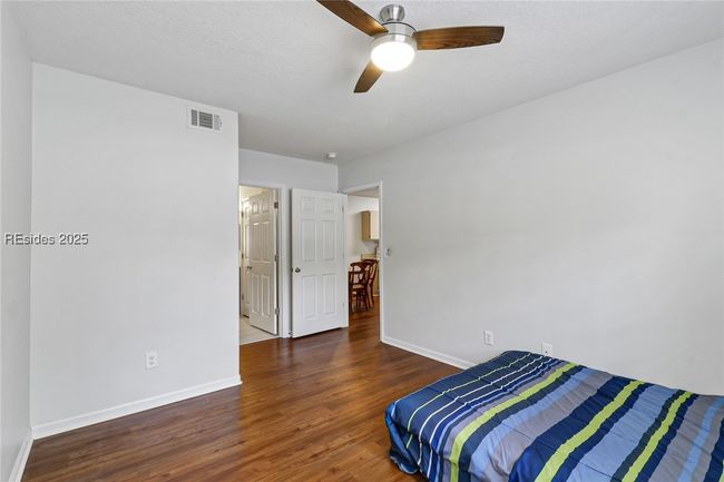 APT-1004 - 897 Fording Island Rd, Condo with 2 bedrooms, 2 bathrooms and null parking in Bluffton SC | Image 23