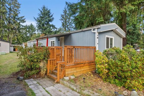 8815 226th St E, Graham, WA, 98338-8216 | Card Image