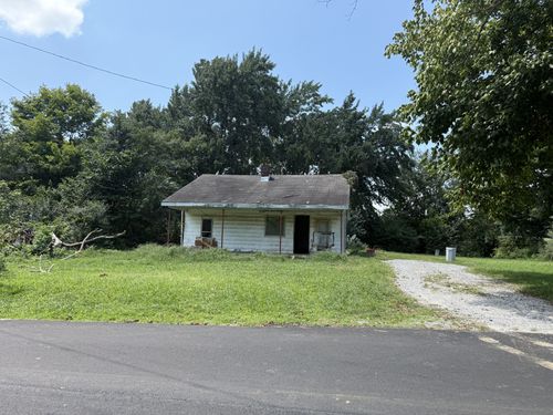 1025 Old Bear Creek Rd, Vanleer, TN, 37181-5017 | Card Image