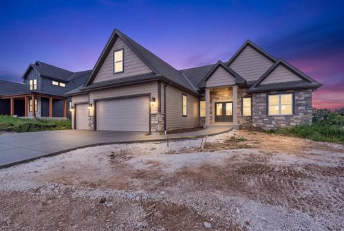 N66W21493 Sagebrush Drive, MENOMONEE FALLS, WI, 53051 | Card Image