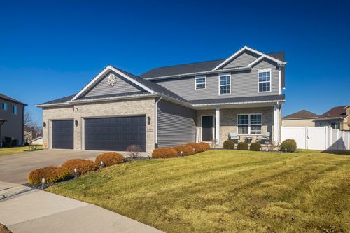8549 Marshall St, Merrillville, IN, 46410-5693 | Card Image
