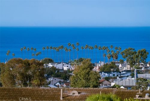 3 White Water Dr, Corona del Mar, CA, 92625-1440 | Card Image