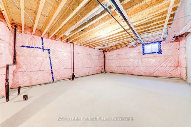 12 Schmeltzer Cres, House attached with 3 bedrooms, 3 bathrooms and 1 parking in Richmond Hill ON | Image 17